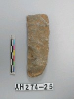 藏品(打製石斧)的圖片